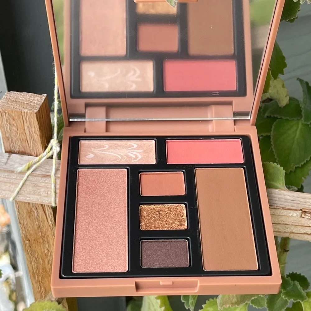 CIATE’ LOBDON Brazilian Glow Eye & Face Palette In Medium Dark